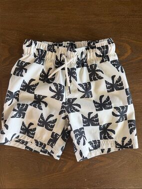 Old navy toddler boy swim shorts, 3T
